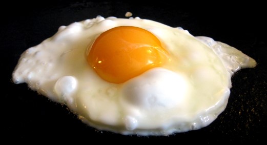 Quante uova si possono mangiare al giorno?